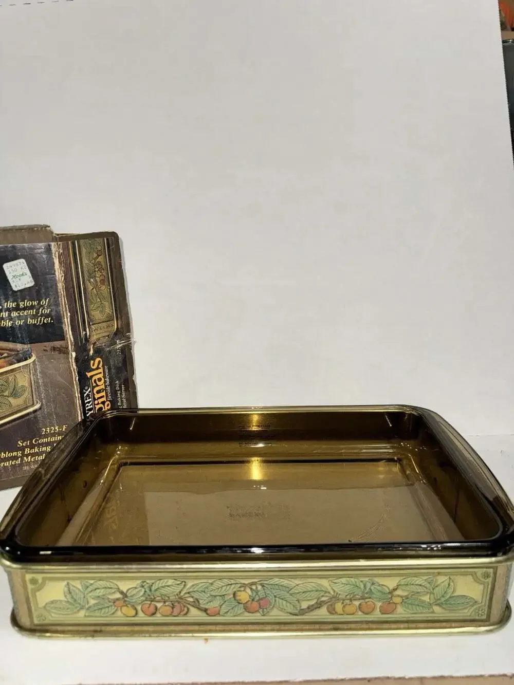 Vintage Pyrex Originals 2325-F Fruit Bake Dish Metal Cradle Server Box